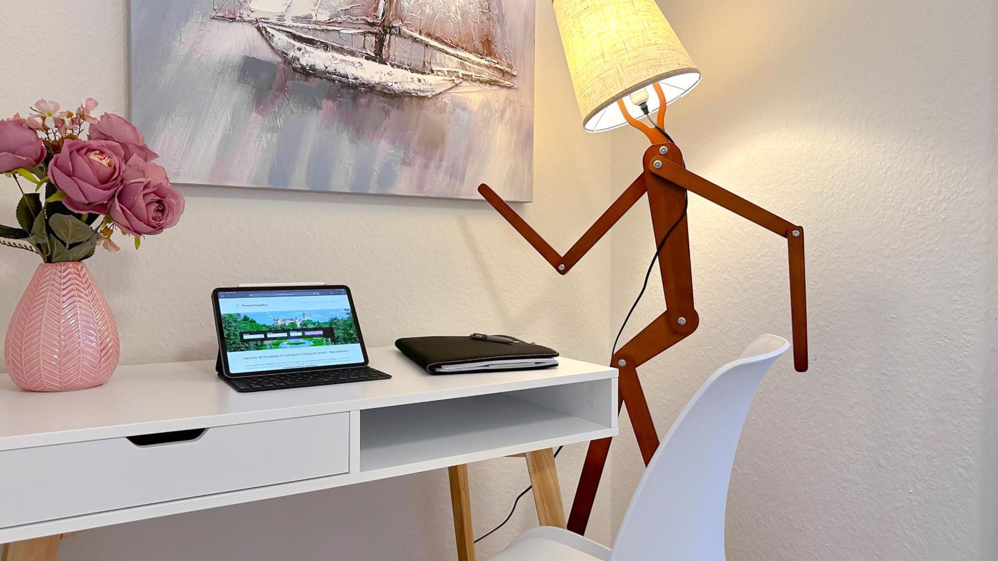 Homestayplus Schwerin Шверин Экстерьер фото