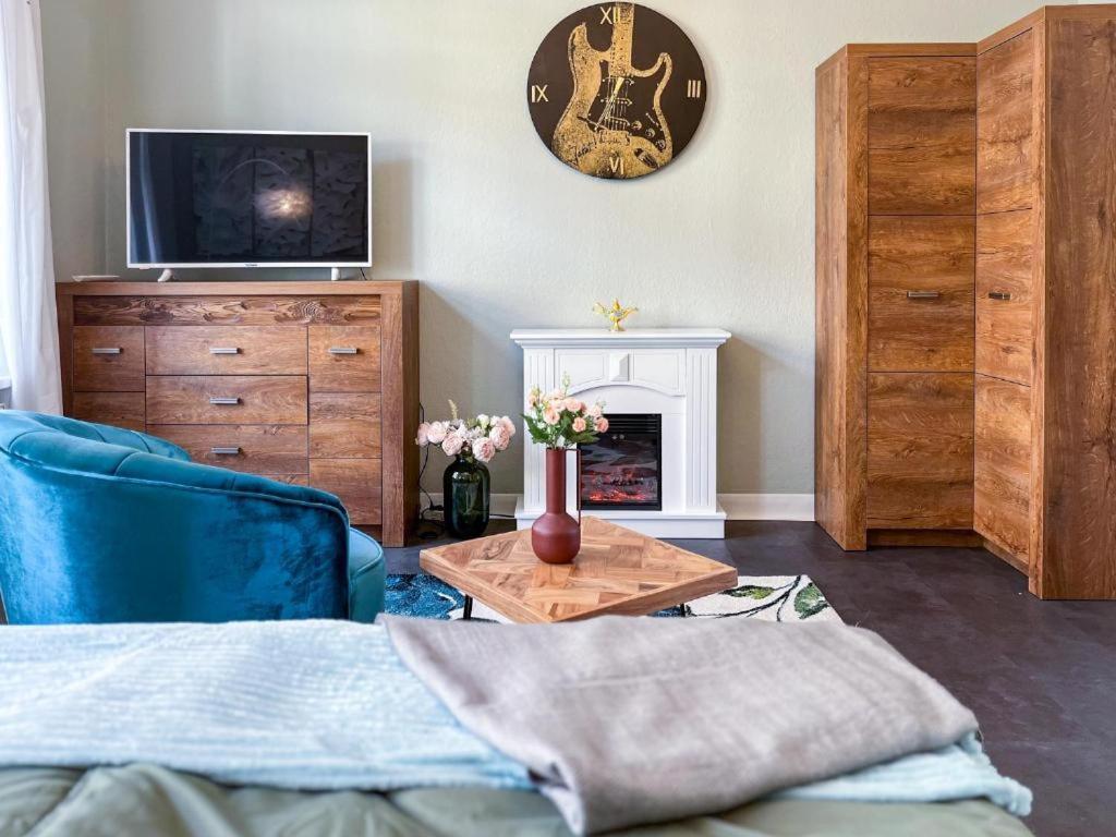 Homestayplus Schwerin Шверин Экстерьер фото