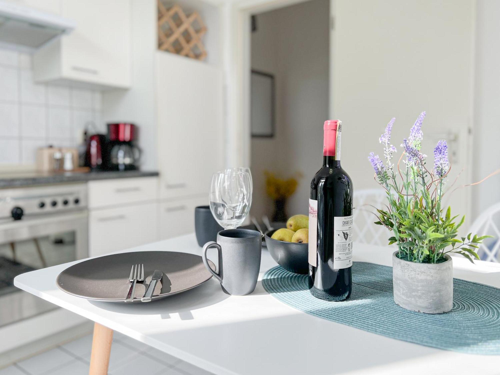 Homestayplus Schwerin Шверин Экстерьер фото