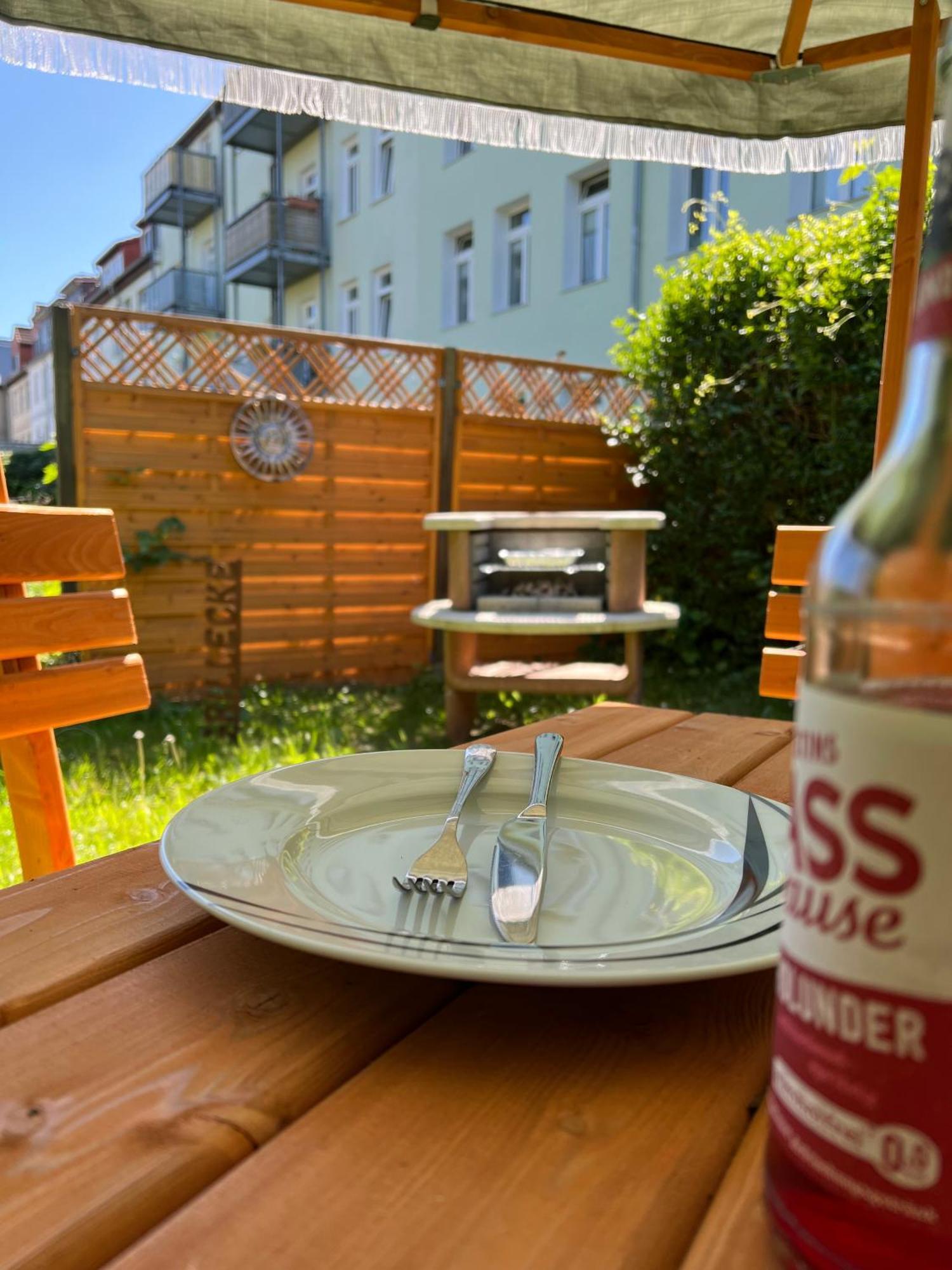 Homestayplus Schwerin Шверин Экстерьер фото