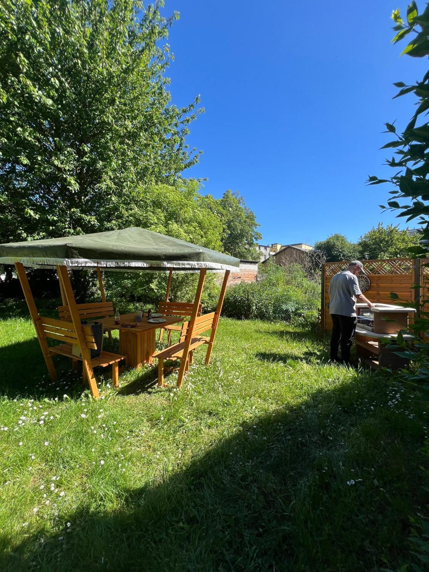 Homestayplus Schwerin Шверин Экстерьер фото