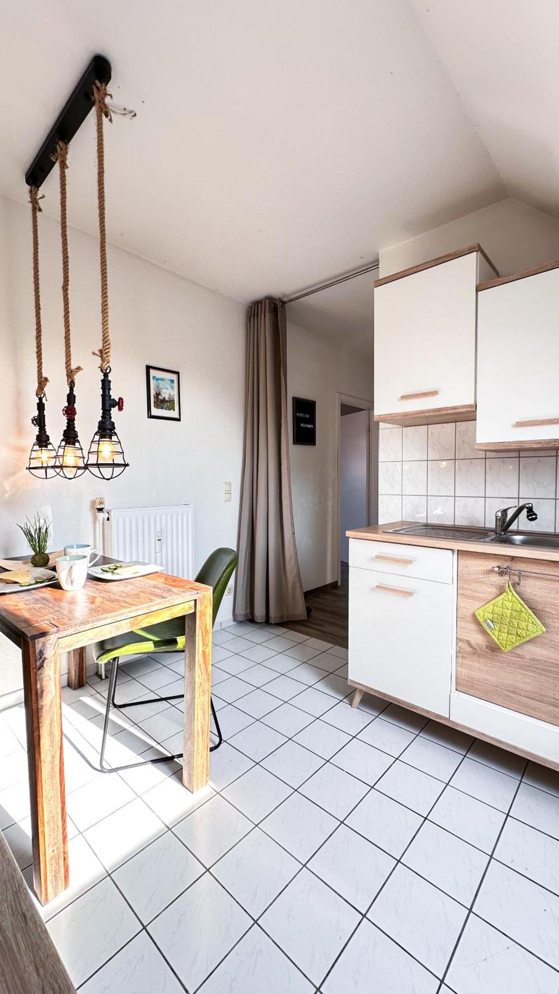 Homestayplus Schwerin Шверин Экстерьер фото