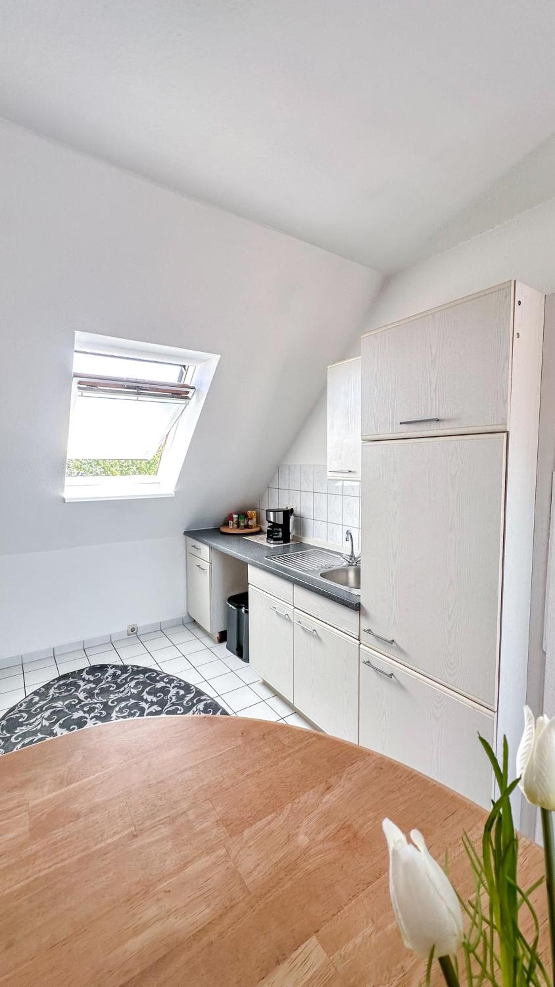 Homestayplus Schwerin Шверин Экстерьер фото