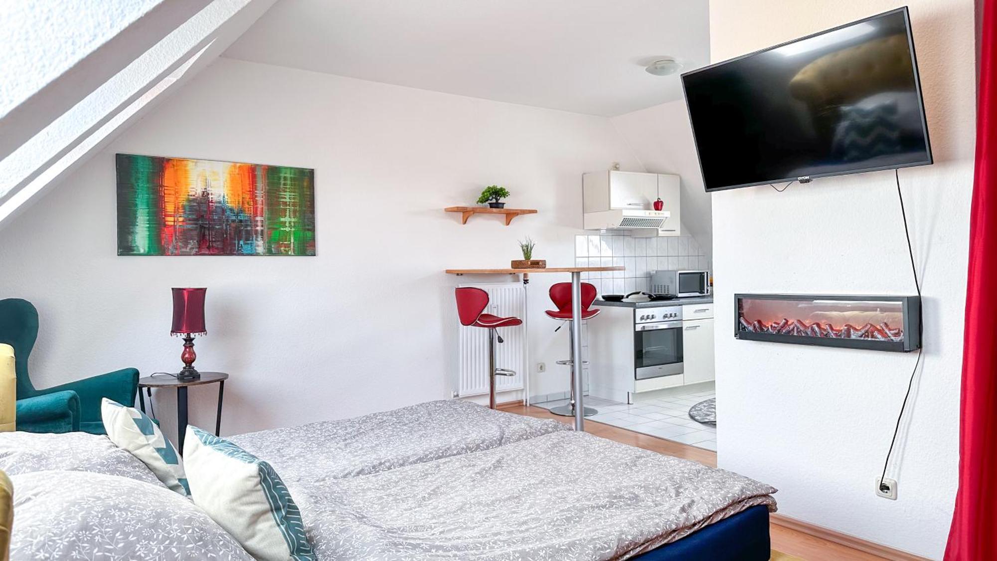 Homestayplus Schwerin Шверин Экстерьер фото